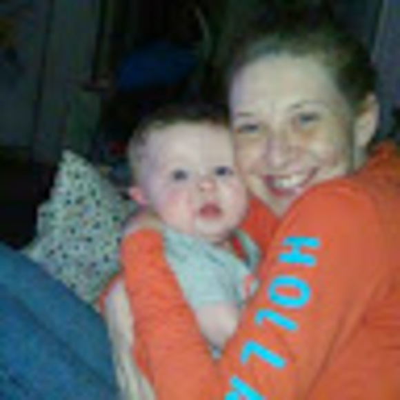 Meet your Posher, Yvonne - Picture 1 of 1